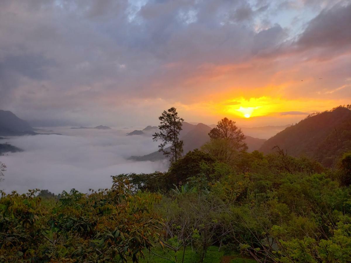 Mountain Nest Bed & Breakfast Lanquin Exterior photo